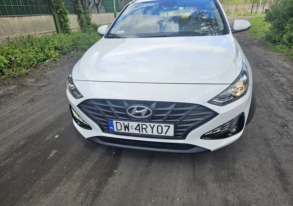 Hyundai I30 cena 37900 przebieg: 58000, rok produkcji 2022 z Piastów małe 154